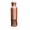 Sleek copper bottle with a high-quality finish, designed to keep drinks at the ideal temperature and add a touch of elegance. Features natural antibacterial properties for improved hydration.